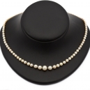 VAN CLEEF & ARPELS Collier de perles fines. Vendu 26 000 euros le 10 février 2024.